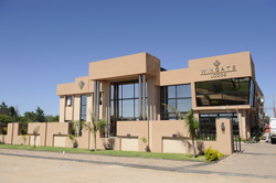 places to stay in Francistown